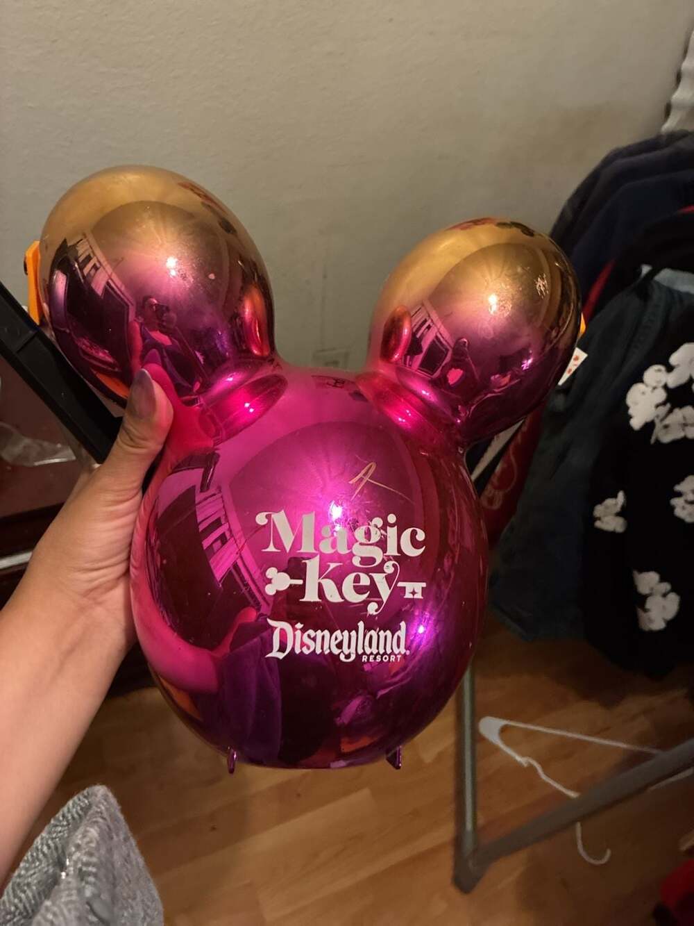 Disneyland Magic Key Exclusive Metallic Pink/Gold Mickey Balloon Popcorn Bucket